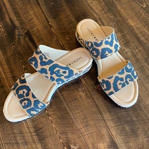 Lucky Brand leopard print sandals. Size 7